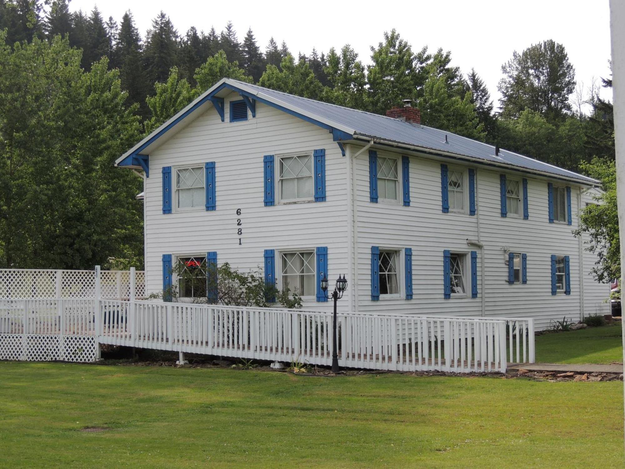 Foster Lake Inn Sweet Home Exterior foto